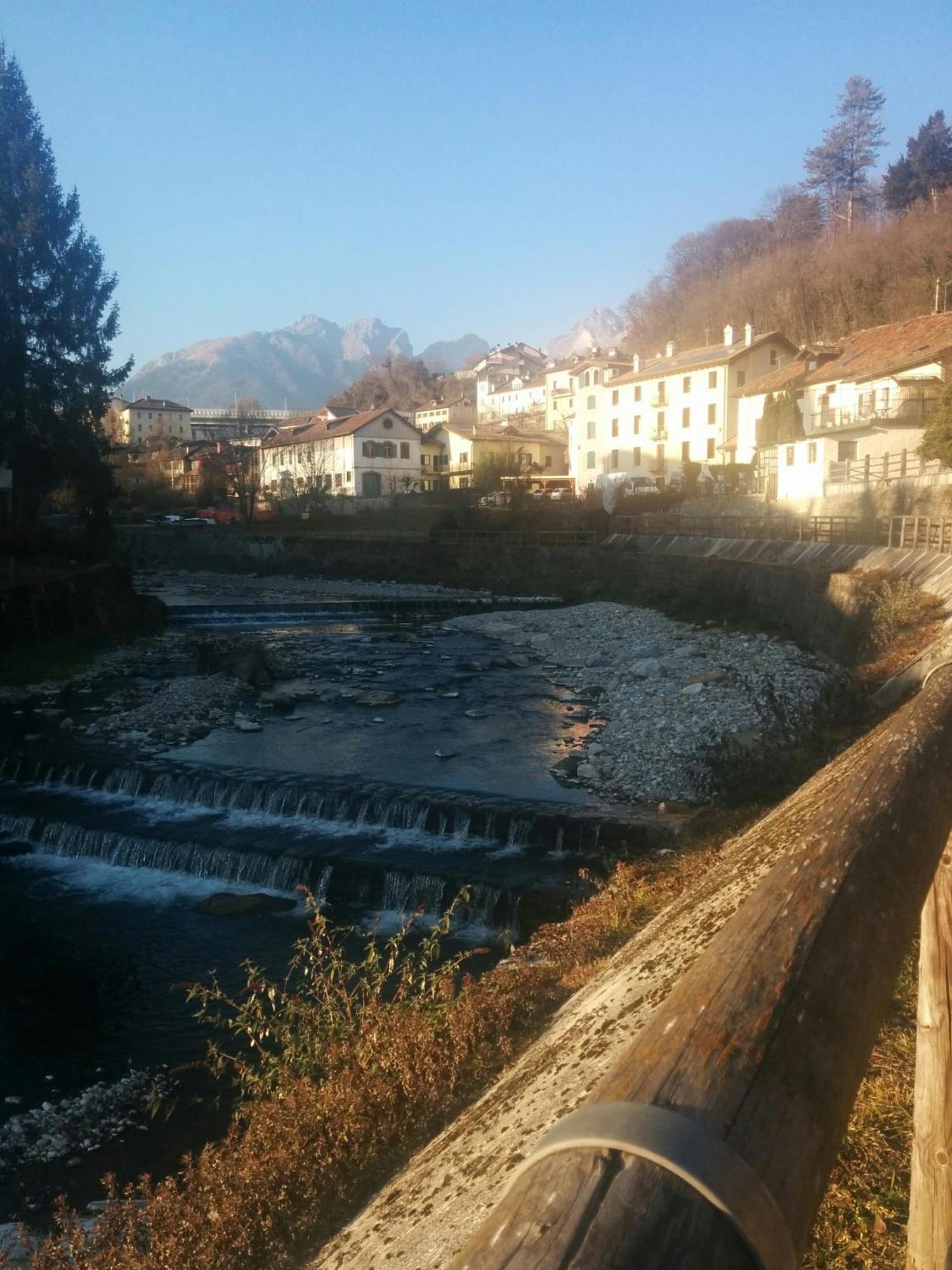 Casetta Next To The Creek Dino Buzzati Belluno Eksteriør billede