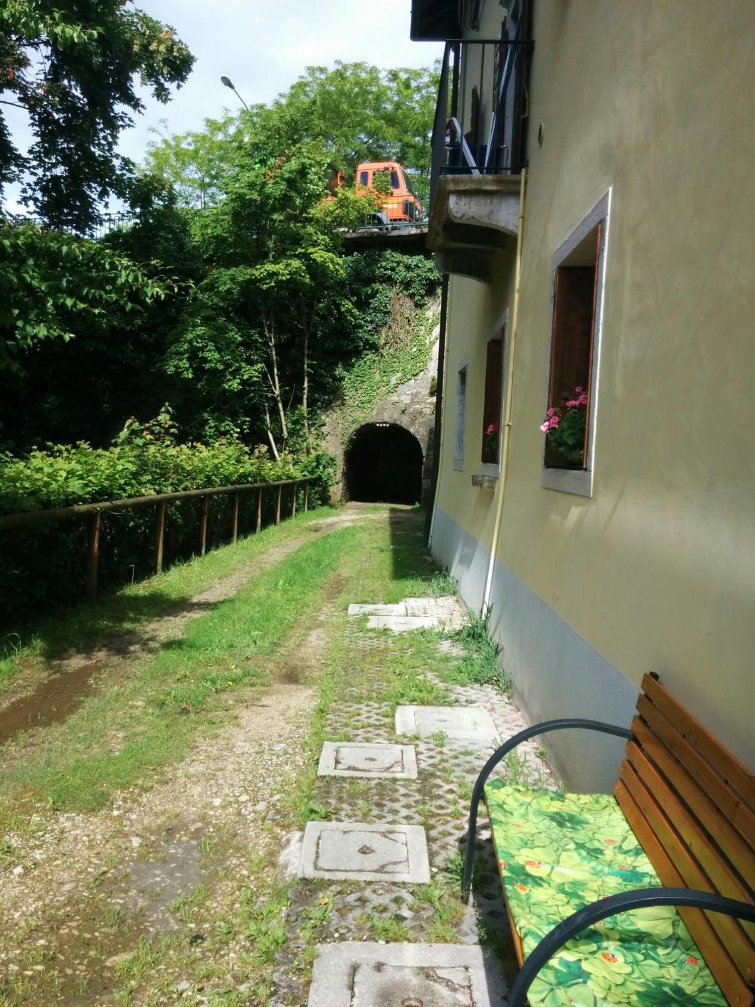 Casetta Next To The Creek Dino Buzzati Belluno Eksteriør billede